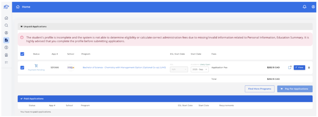 La page Mes applications sur la plate-forme d'application, avec une application en cours et un message d'erreur mettant en évidence les exigences manquantes.